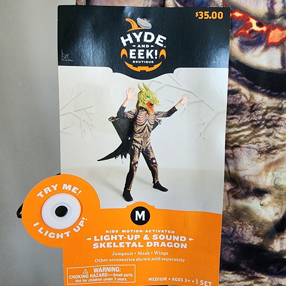 NWT LIGHT UP & SOUND SKELETAL DRAGON COSTUME KIDS MEDIUM